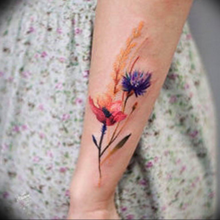 photo tattoo cornflower 03.03.2019 №096 - idea for a tattoo with cornflower - tattoovalue.net