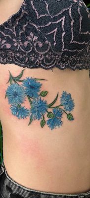 photo tattoo cornflower 03.03.2019 №102 – idea for a tattoo with cornflower – tattoovalue.net