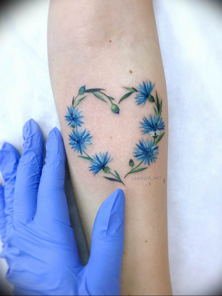 photo tattoo cornflower 03.03.2019 №112 - idea for a tattoo with cornflower - tattoovalue.net