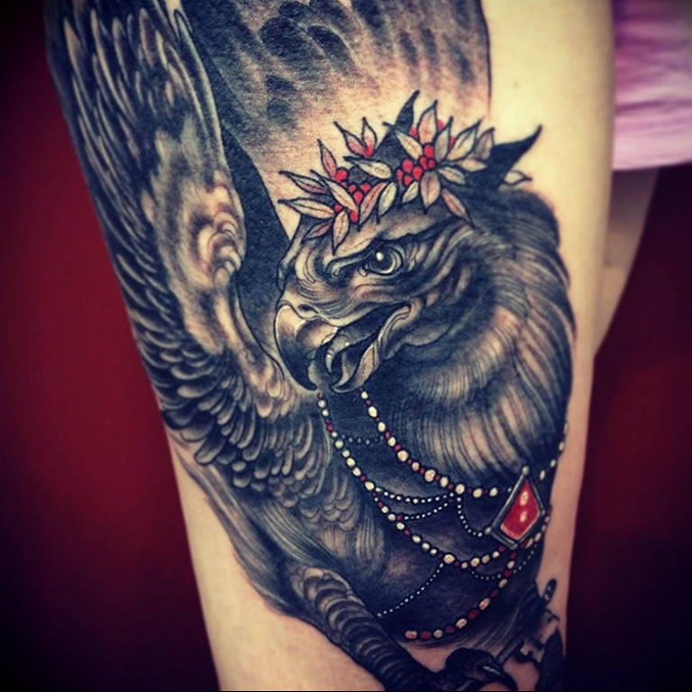 photo tattoo griffin 04.03.2019 №009 - idea for drawing a tattoo with a griffin - tattoovalue.net