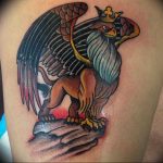 photo tattoo griffin 04.03.2019 №062 - idea for drawing a tattoo with a griffin - tattoovalue.net