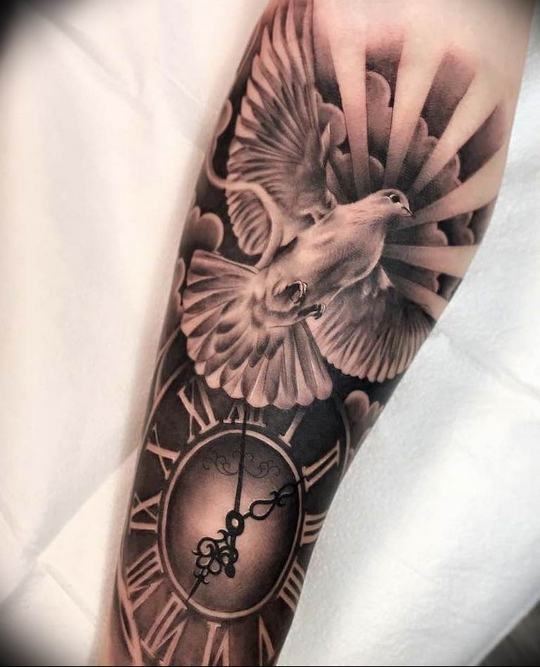 Pigeon tattoo meaning history, features, photo drawing, sketches, facts