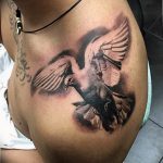 photo tattoo pigeon 03.03.2019 №055 - idea for drawing pigeon tattoo - tattoovalue.net