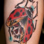photo ladybug tattoo 17.04.2019 №130 - idea for ladybug tattoo - tattoovalue.net