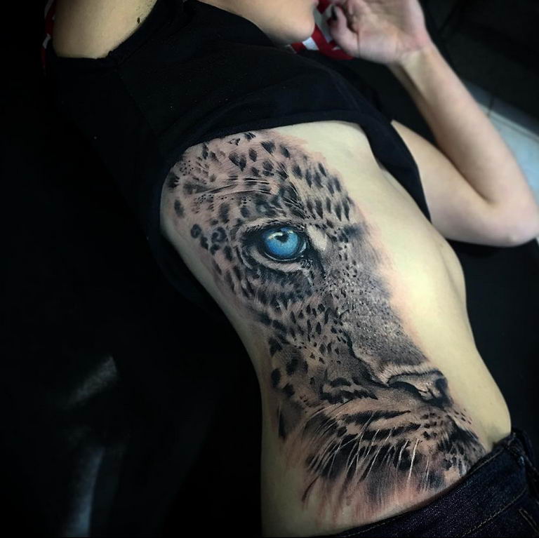 Realistic Leopard Hand Piece