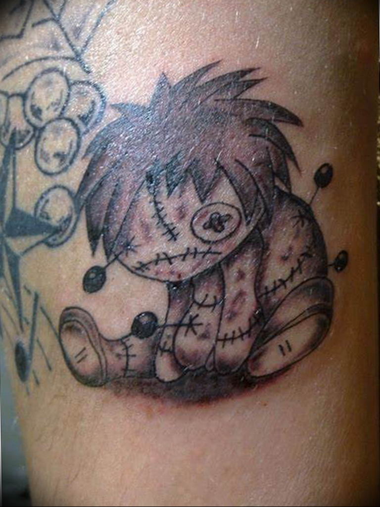 photo voodoo doll tattoo 16.04.2019 №219 - idea of a voodoo doll tattoo - tattoovalue.net