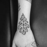 Photo oak leaves tattoo 25.05.2019 №110 - oak leaves tattoo idea - tattoovalue.net