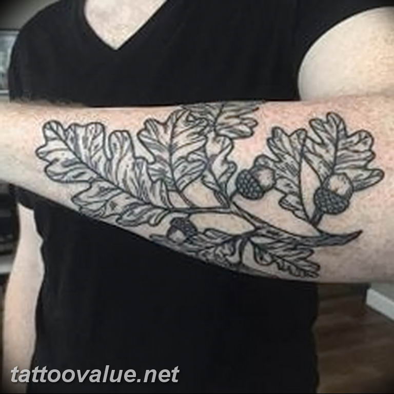 Photo oak leaves tattoo 25.05.2019 №013 - oak leaves tattoo idea - tattoovalue.net