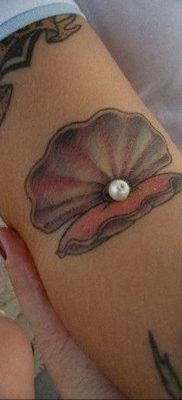 Photo pearl tattoo 24.05.2019 №045 – idea for a pearl tattoo – tattoovalue.net