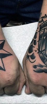 Photo star tattoo 19.06.2019 №113 – star tattoo example – tattoovalue.net