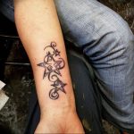 Photo star tattoo on arm 19.06.2019 №014 - star tattoo example - tattoovalue.net