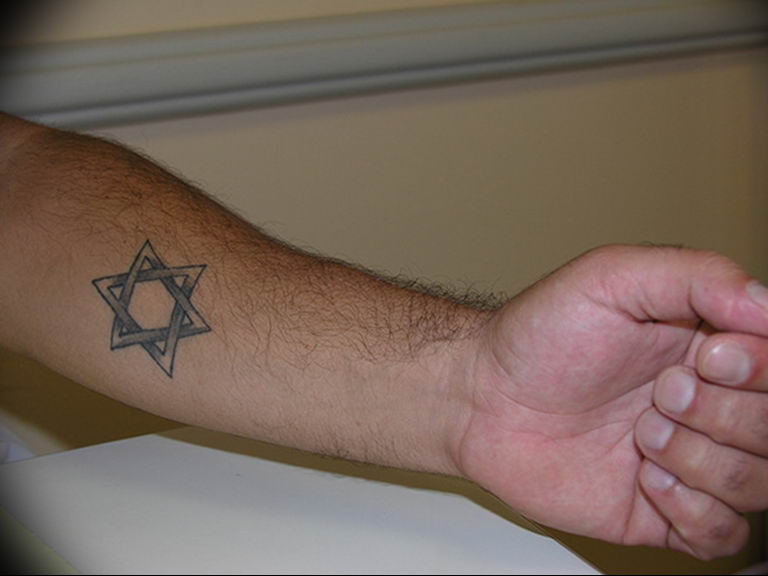 Photo star tattoo on arm 19.06.2019 №111 - star tattoo example - tattoovalue.net