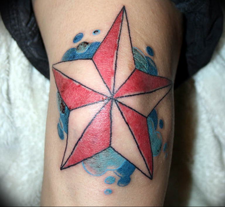Photo star tattoo on his knees 19.06.2019 №021 - star tattoo example - tattoovalue.net