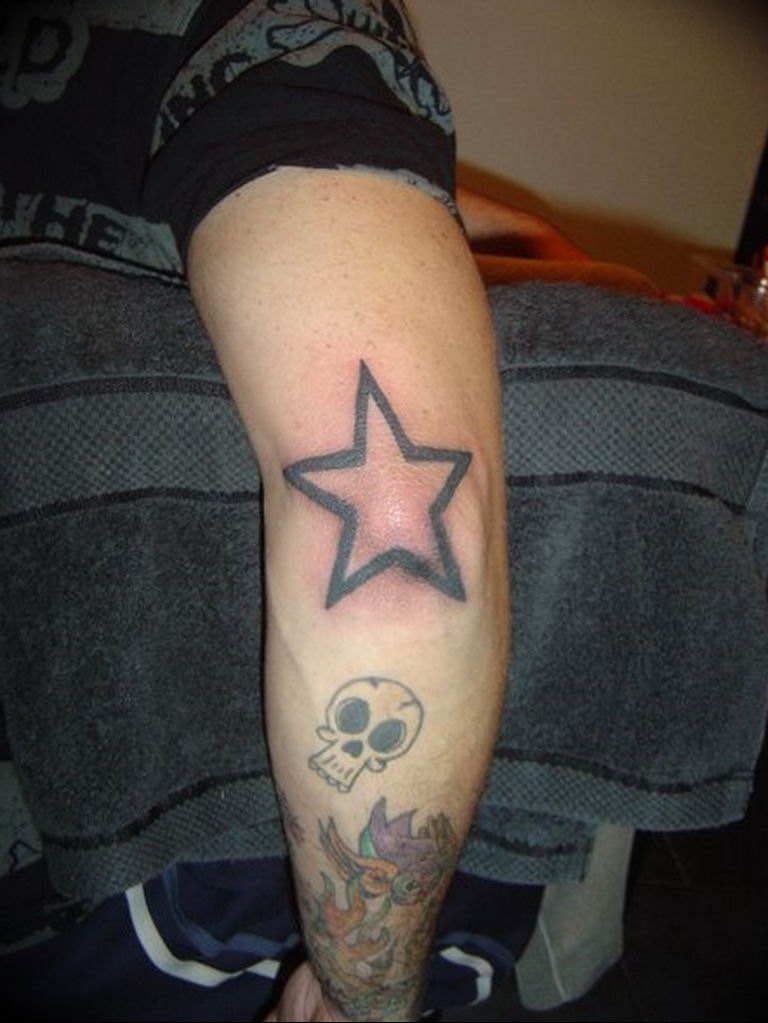 Photo tattoo star on the elbow 19.06.2019 № 013 - star tattoo example - tat...