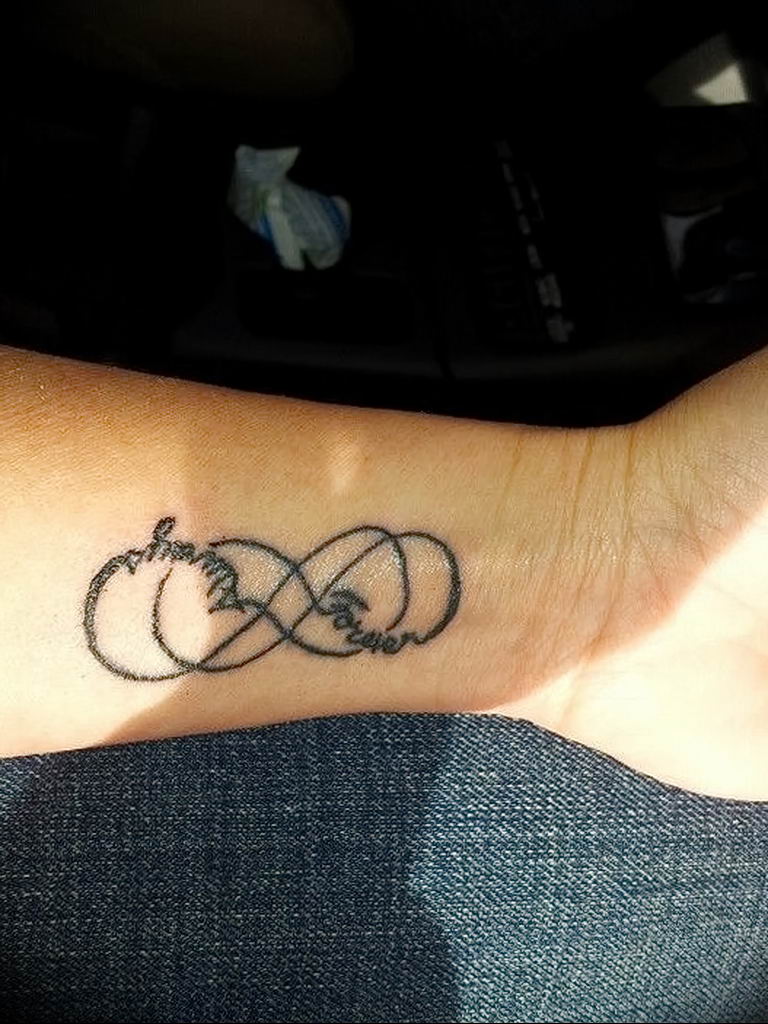 10 Amazing Infinity Symbol Tattoos Designs with Meanings Ideas and  Celebrities  Body Art Guru