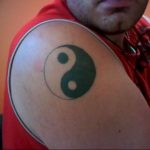 Photo Yin Yang Shoulder Tattoo 15.07.2019 №023 - Yin Yang Shoulder Tattoo - tattoovalue.net