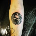 Photo Yin Yang Wrist Tattoo 15.07.2019 №011 - Yin Yang Wrist Tattoo - tattoovalue.net