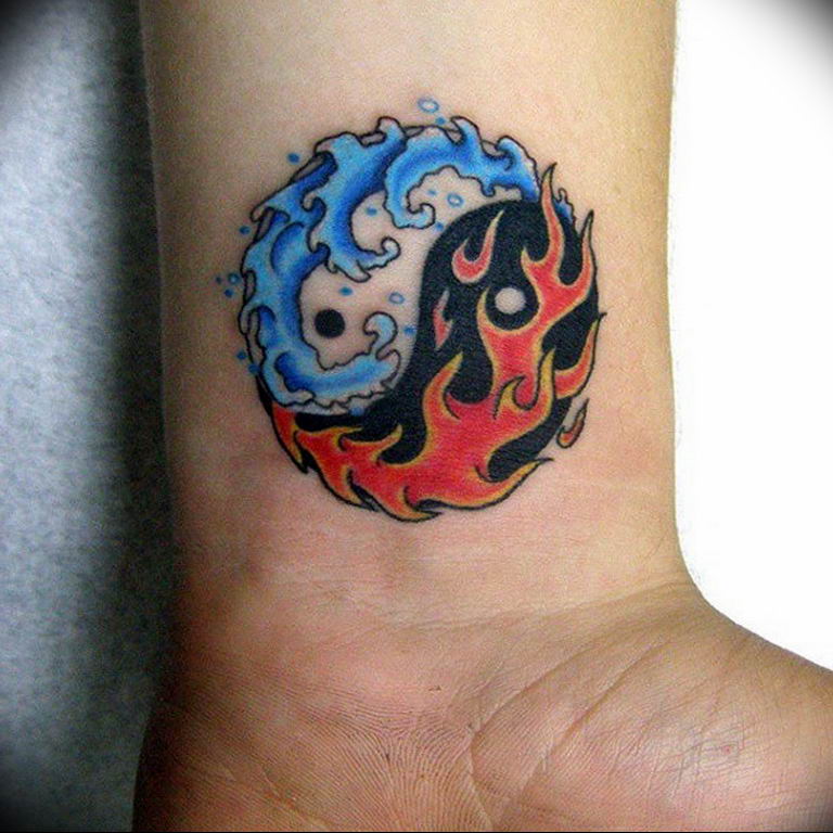 Photo Yin Yang Wrist Tattoo 15.07.2019 №017 - Yin Yang Wrist Tattoo - tattoovalue.net