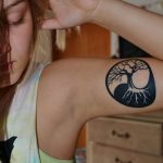 Photo tattoo yin yang for girls 15.07.2019 №040 - picture tattoo yin yang for girls - tattoovalue.net