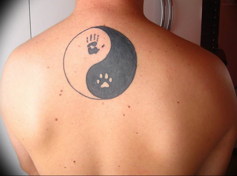 Photo tattoo yin yang on hand 15.07.2019 №015 - tattoo yin yang on hand - tattoovalue.net