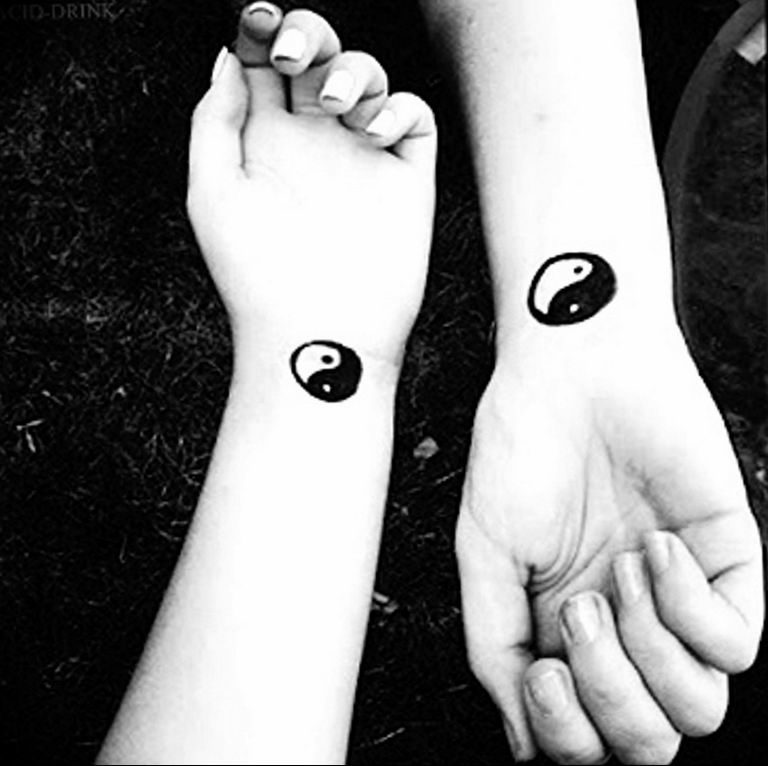 Photo tattoo yin yang on hand 15.07.2019 №017 - tattoo yin yang on hand - tattoovalue.net