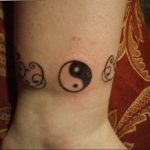 Photo yin yang tattoo 15.07.2019 №078 - picture photo yin yang tattoo - tattoovalue.net