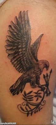 photo Golden Eagle tattoo 12.07.2019 №037 – example of drawing tattoo eagle – tattoovalue.net