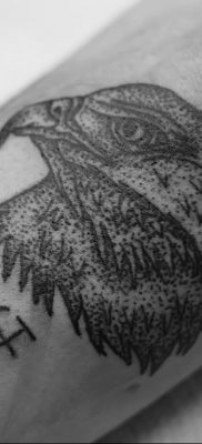 photo Golden Eagle tattoo 12.07.2019 №047 – example of drawing tattoo eagle – tattoovalue.net