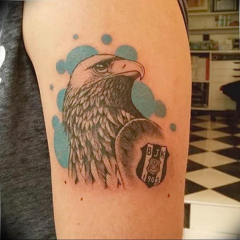 photo Golden Eagle tattoo 12.07.2019 №087 - example of drawing tattoo eagle - tattoovalue.net
