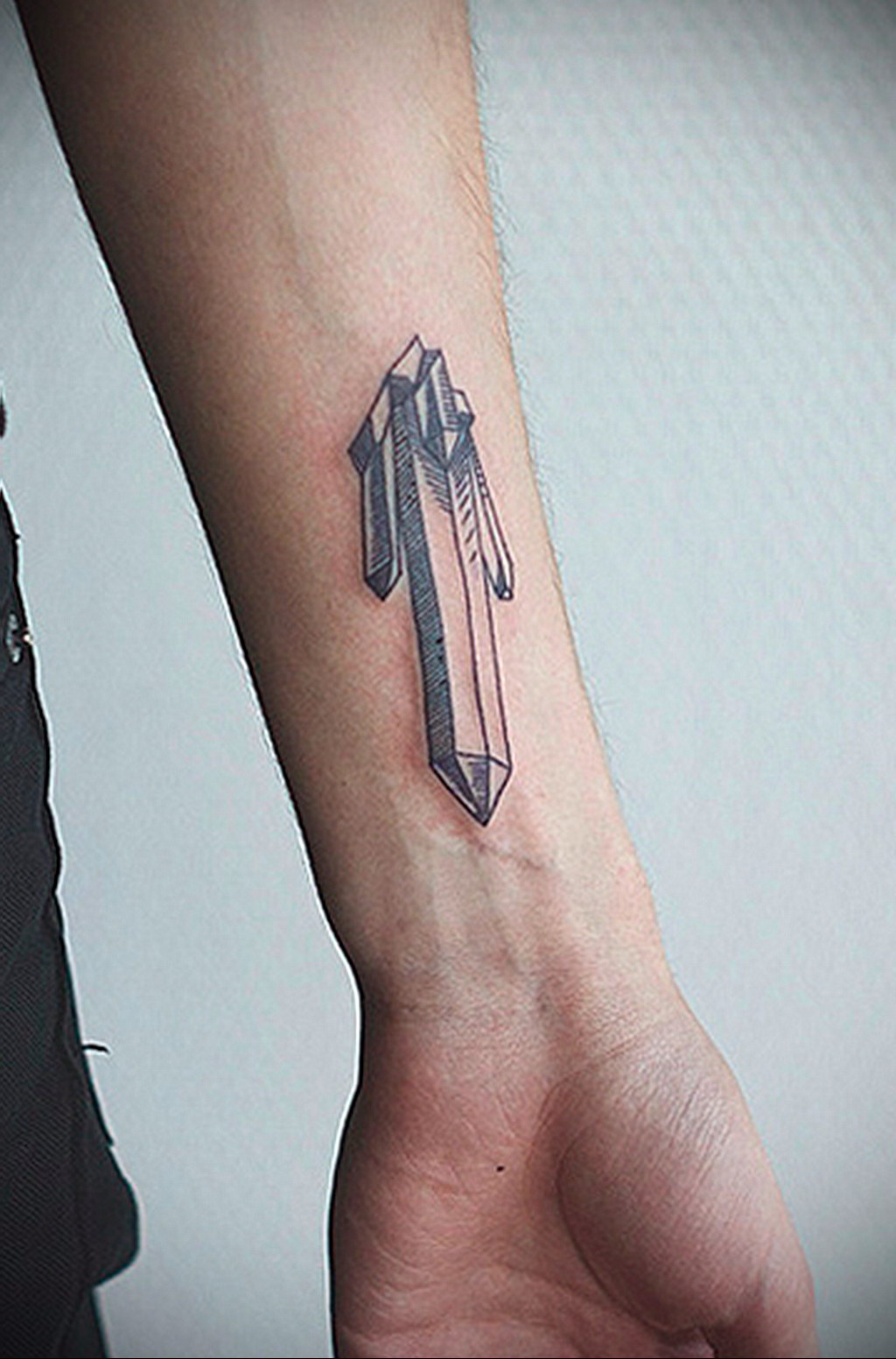 crystal wrist tattoo 30.09.2019 №010 -crystal tattoo- tattoovalue.net