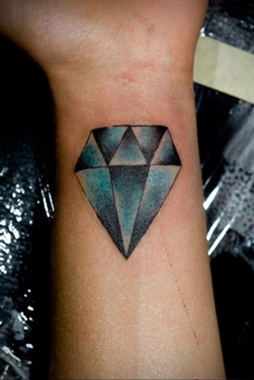 crystal wrist tattoo 30.09.2019 №014 -crystal tattoo- tattoovalue.net
