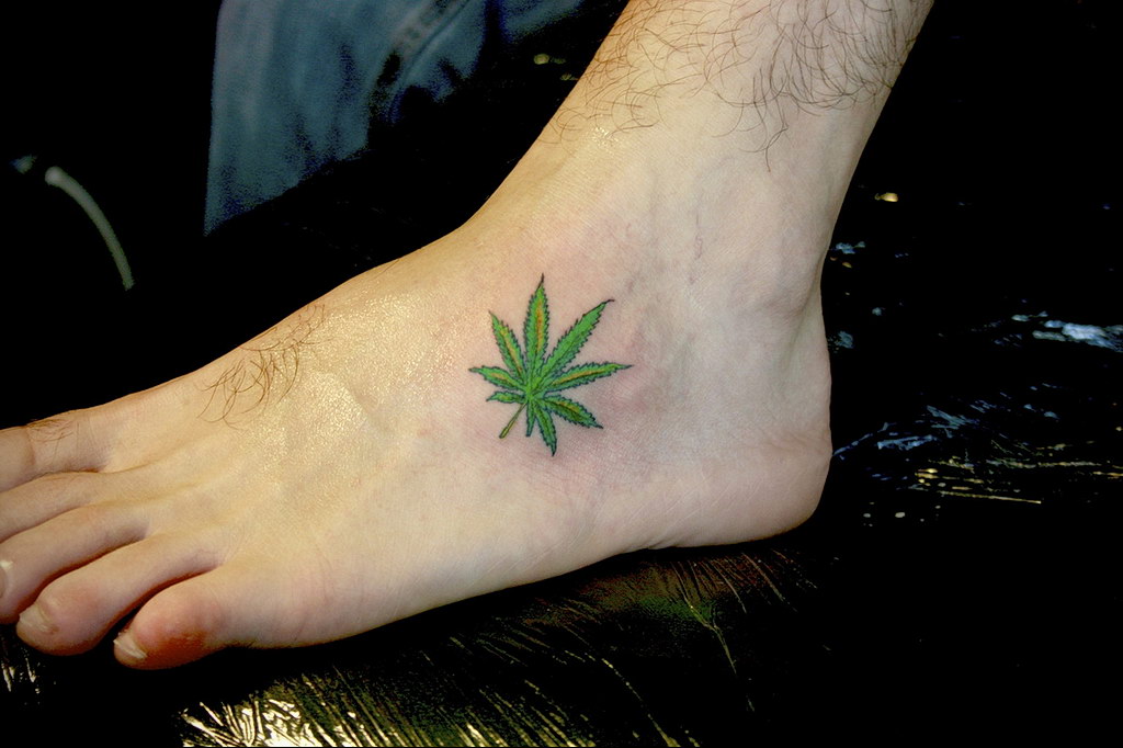 marijuana leaf tattoo 30.09.2019 №028 -hemp (MARIJUANA) tattoo- tattoovalue.net