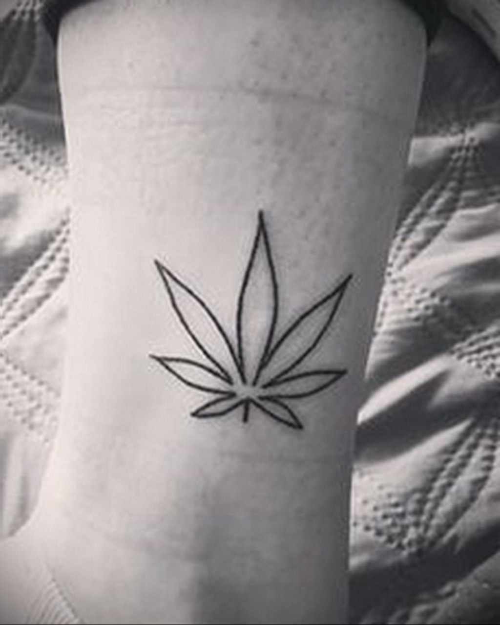 Tattoo Small Marijuana 30 09 19 004 Hemp Marijuana Tattoo Tattoovalue Net Tattoovalue Net