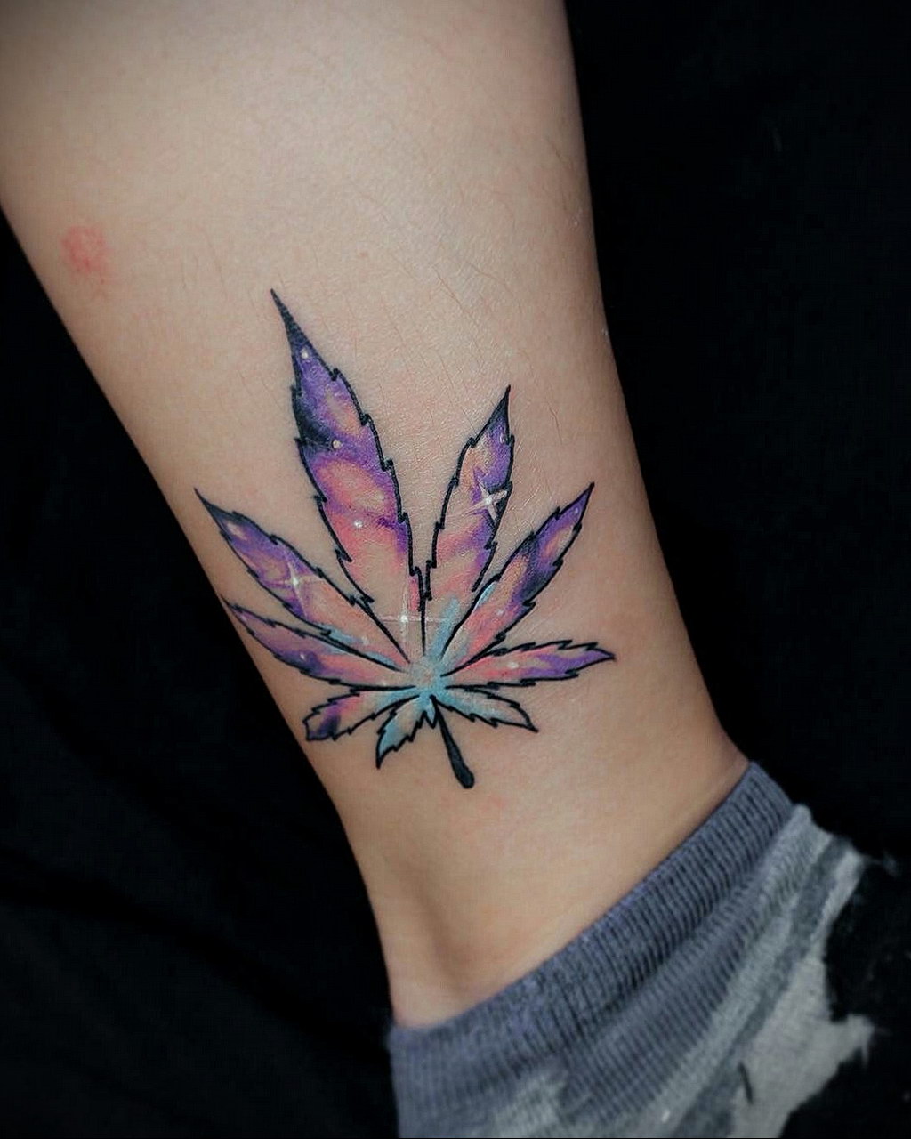 Small Trippy Stoner Alien Tattoo