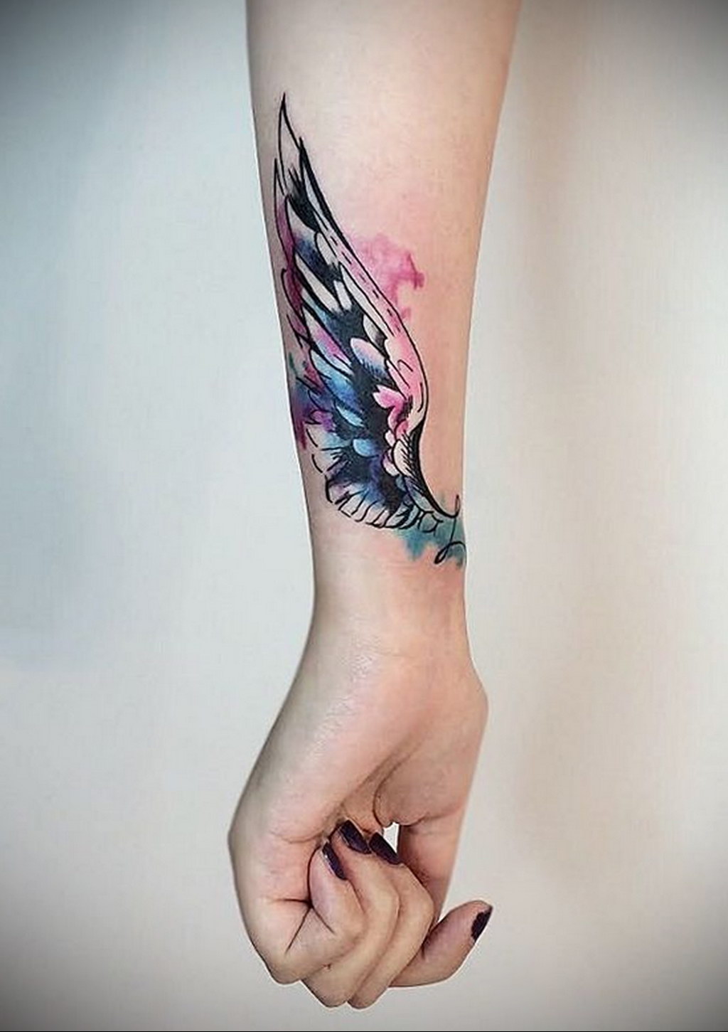 Photo example drawing of a tattoo with Hermes wings 07.10.2019 №093 -tattoo- tattoovalue.net
