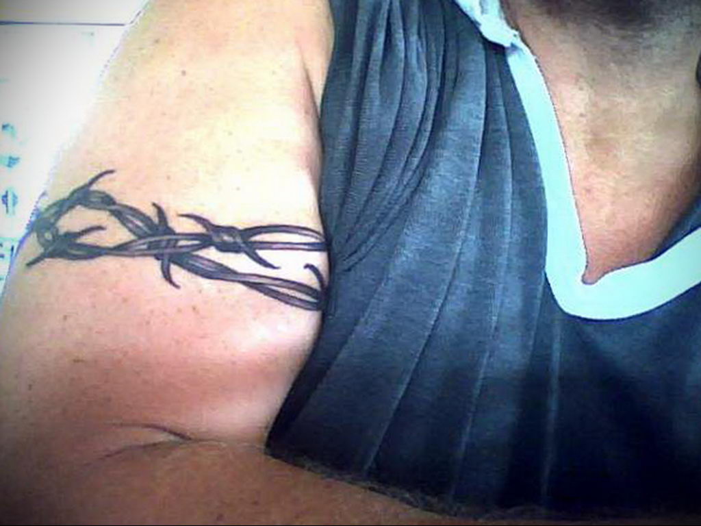 Barbed Wire Tattoo 01 02 078 Barbed Wire Tattoo Tattoovalue Net Tattoovalue Net