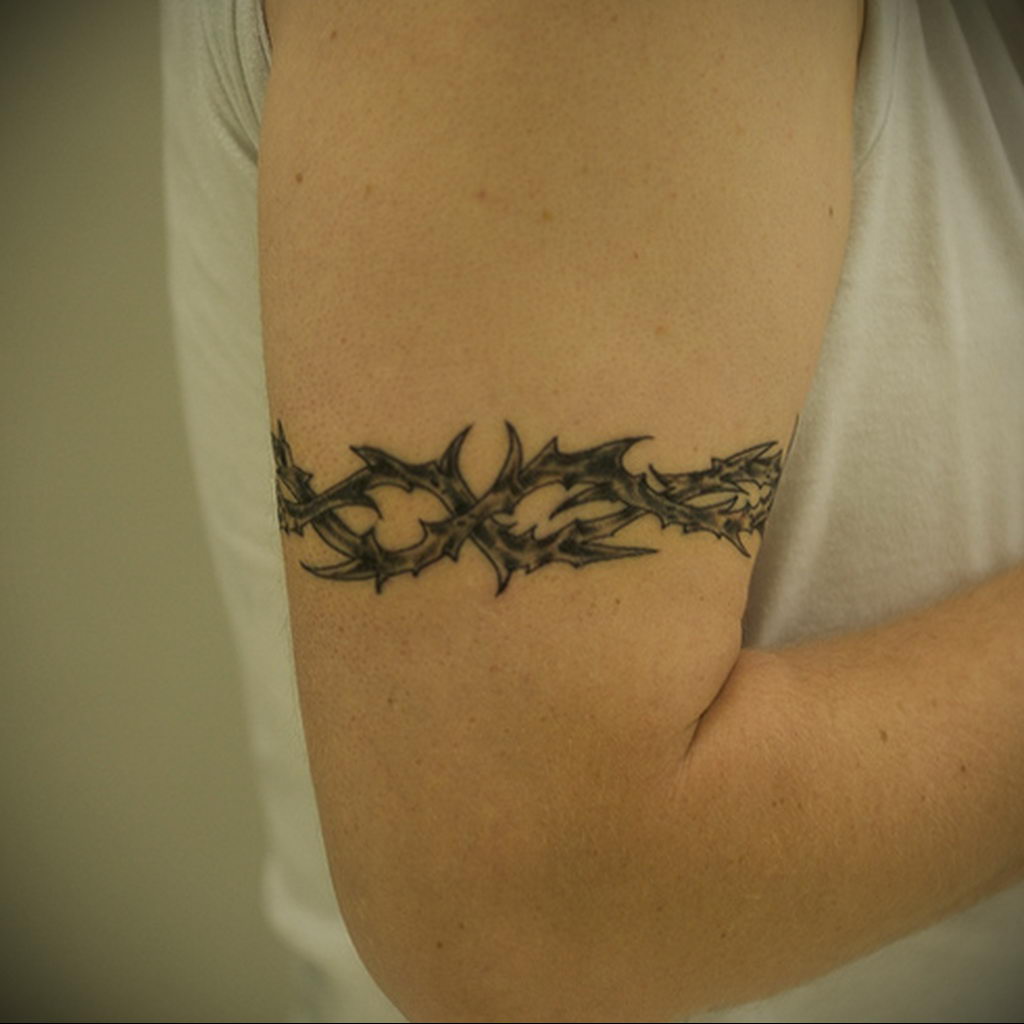 barbed wire tattoo