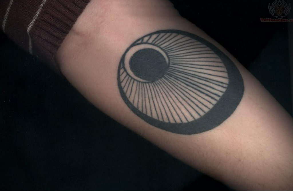 black circle tattoo  №109 -circle tattoo -  