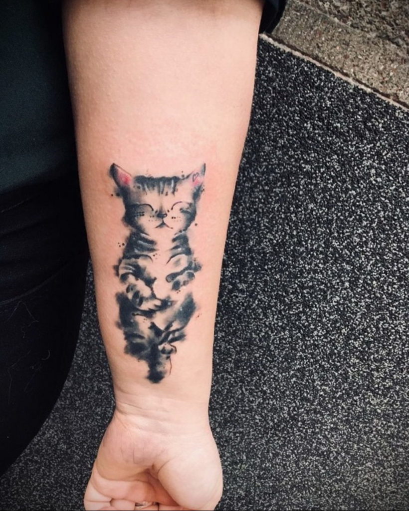 cat tattoo on the wrist 03.12.2019 №013 -cat tattoo- tattoovalue.net