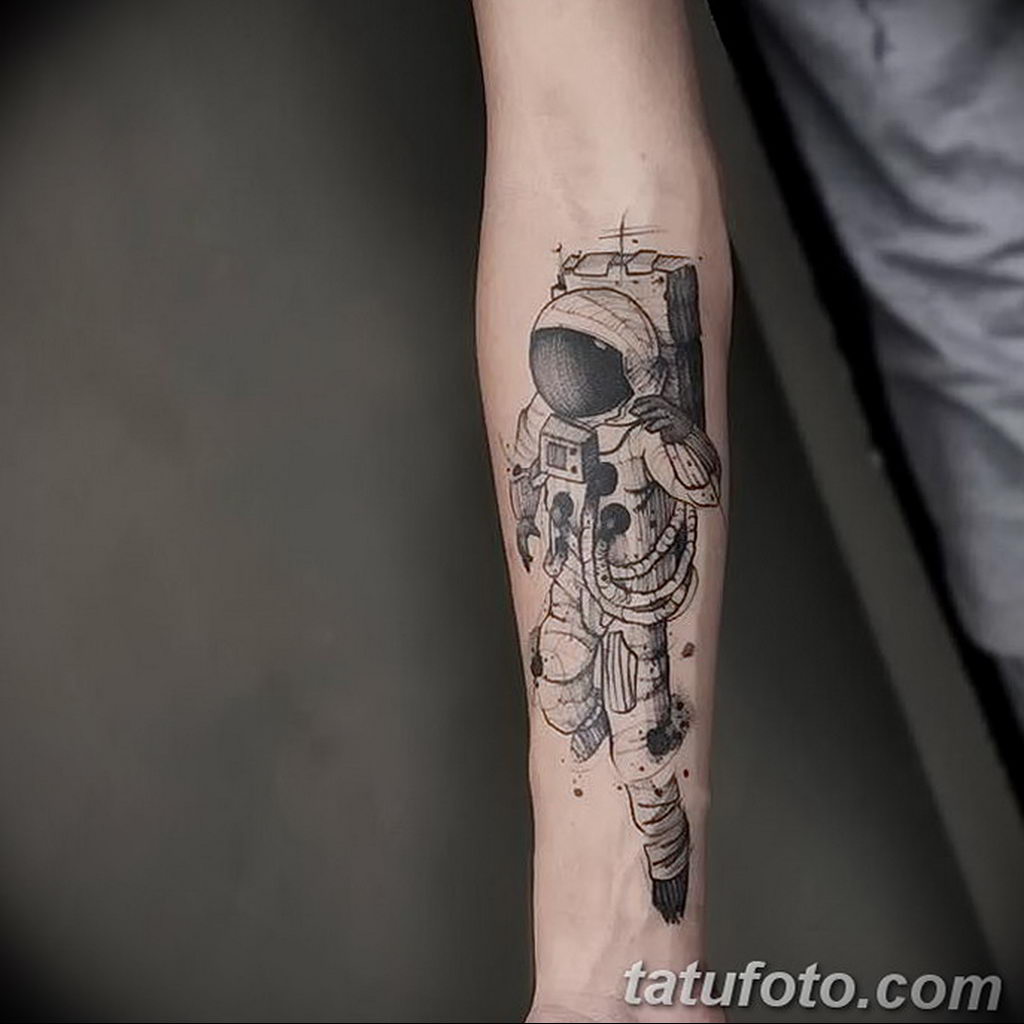 cosmonaut tattoo  №170 -tattoo astronaut -  