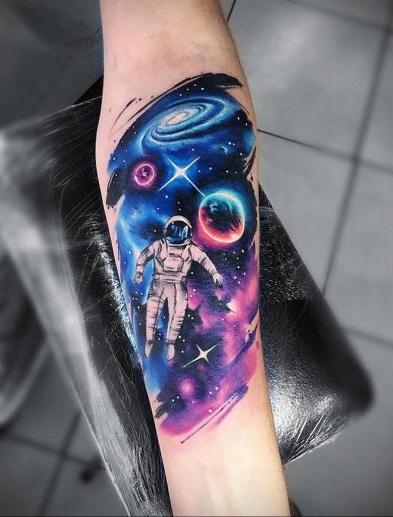 Astronaut tattoo meaning drawing history, features, photo examples