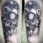 cosmonaut tattoo 01.02.2020 №072 -tattoo astronaut- tattoovalue.net