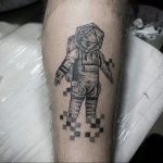 cosmonaut tattoo 01.02.2020 №079 -tattoo astronaut- tattoovalue.net