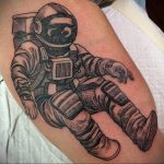 cosmonaut tattoo 01.02.2020 №082 -tattoo astronaut- tattoovalue.net
