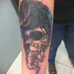 cosmonaut tattoo in space 01.02.2020 №028 -tattoo astronaut- tattoovalue.net