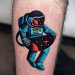 cosmonaut tattoo in space 01.02.2020 №035 -tattoo astronaut- tattoovalue.net