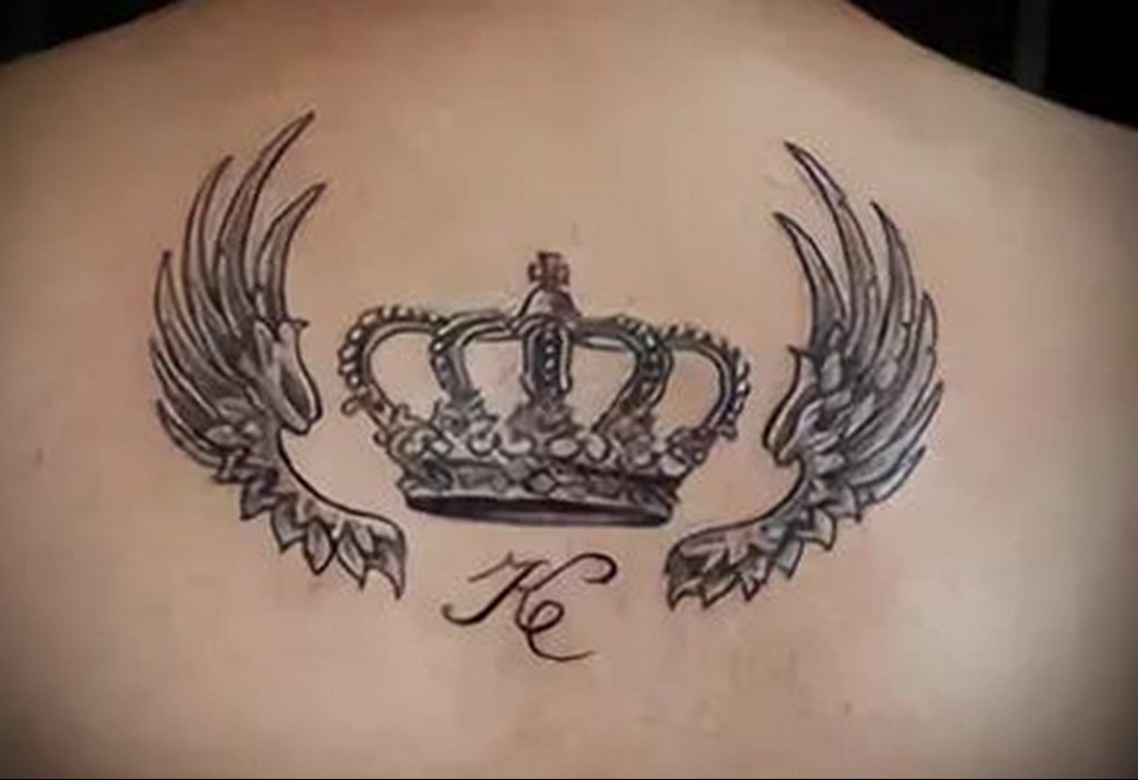 Crown and Diamond Tattoo Meaning - wide 2