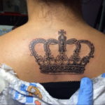crown tattoo on the back 08.12.2019 №014 -tattoo crown- tattoovalue.net