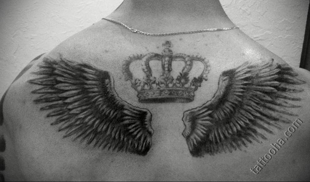 crown tattoo with wings 08.12.2019 №001 -tattoo crown- tattoovalue.net ...