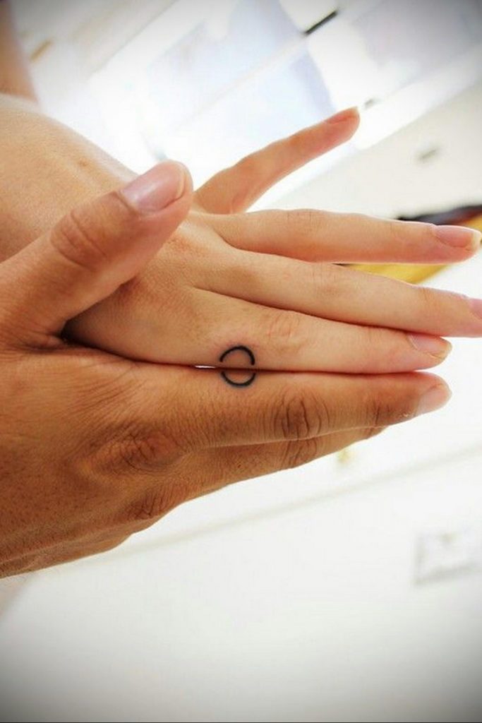finger tattoo circle 07.01.2020 №004 -circle tattoo- tattoovalue.net